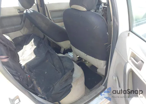 2008 Ford Focus S/Se from USA, damaged, VIN 1FAHP34N18W223183